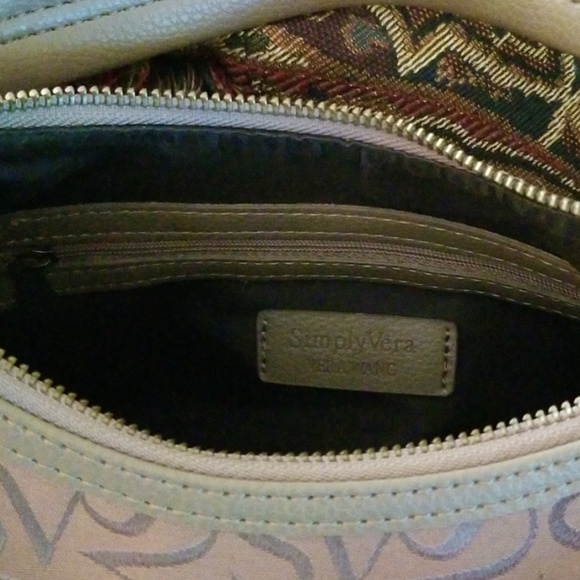 Vera Wang handbag - Picture 3 of 4